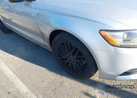 2012 Audi A6 3.0 Premium из США, поврежденный, VIN WAUGGAFC5CN109060